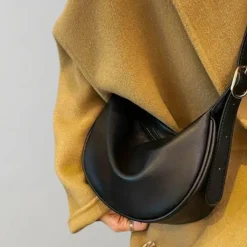 Tassen*Aada - Eenvoudige crossbody tas voor de zomer