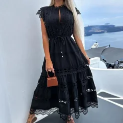 Jurken & Jumpsuits Dames*Antonina - Glamoureuze lange kanten zomerjurk met elegante flair