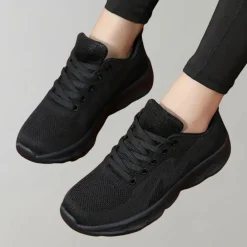 Damesschoenen*Atti - Ademende zomerse wandelschoenen Zwart