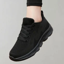 Damesschoenen*Atti - Ademende zomerse wandelschoenen Zwart