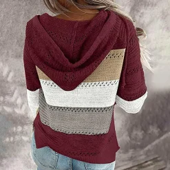 Truien & Vesten Dames*AVALYNN - Stijlvolle v-hals zomertrui