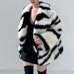 Jassen Dames*AVERY - Klassieke Warme Jas voor Dames Zwart