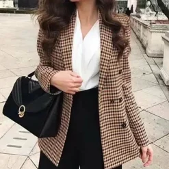 Blazers & Blouses Dames*BLAZENKA - Zomerse blazers met dubbele rij knopen