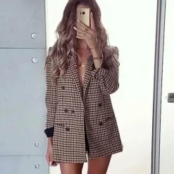 Blazers & Blouses Dames*BLAZENKA - Zomerse blazers met dubbele rij knopen