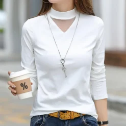 Topjes & Shirts Dames*Callista - Luchtig Zomershirt met Stijlvolle V-Halslijn voor Vrouwen