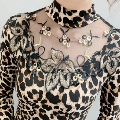 Topjes & Shirts Dames*Dorotea – Elegante Zomerse Dames Top met print Luipaard