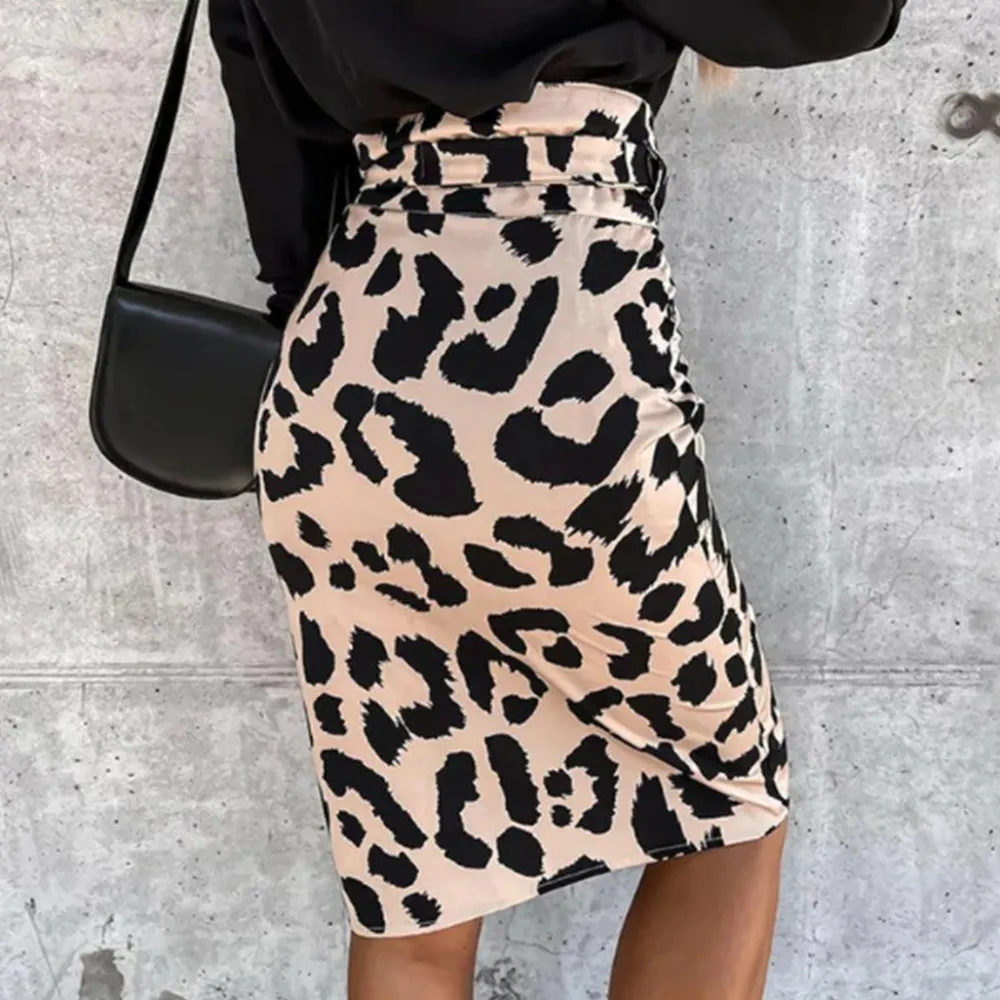 Broeken & Rokken Dames*EHLEYR - Zomerse rok met print Luipaard