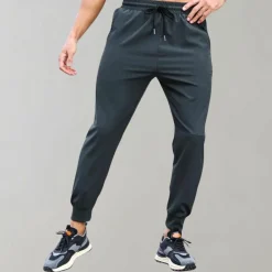 Broeken Heren*Eiro - Zomerse joggingbroek met trekkoord Zwart