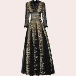 Jurken & Jumpsuits Dames*Eleanora - Elegante Kanten Zomerjurk met V-Hals Zwart