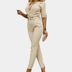 Jurken & Jumpsuits Dames*Elegante damesjumpsuit met v-hals voor de zomer