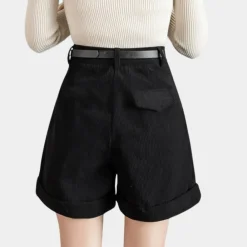 Broeken & Rokken Dames*Elmeena - Comfortabele corduroy damesshort voor de zomer