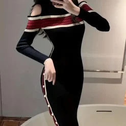 Jurken & Jumpsuits Dames*Eluned - Trendy zomerse gebreide jurk met koude schouders voor dames Zwart