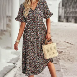 Jurken & Jumpsuits Dames*EMERY - Zomerse gebloemde midi-jurk