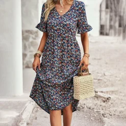 Jurken & Jumpsuits Dames*EMERY - Zomerse gebloemde midi-jurk