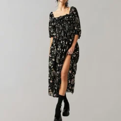 Jurken & Jumpsuits Dames*Fie - Zomerse gebloemde midi-jurk met ruches