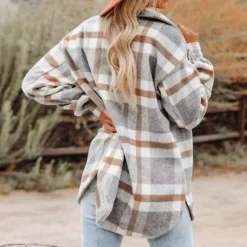 Jassen Dames*Florentina - Comfortabele en stijlvolle geruite damesjas voor de zomer