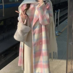 Jassen Dames*FLORIANE - Modieuze Lichte Zomerse Lange Geruite Mantel voor Dames Roze