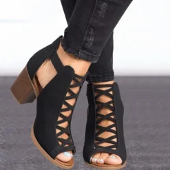 Damesschoenen*Gisella - Trendy Zomerse Vrouwen Sandalen met riempjes