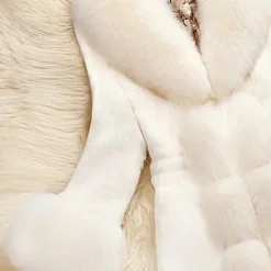 Jassen Dames*GIUSEPPINA - Luxe Pluizige Mantel voor Dames