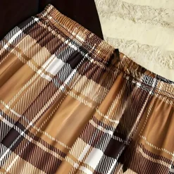 Sets Dames*Inge - Comfortabele Crew Neck Top en Geruite Broek Ensemble voor de Zomer Zwart