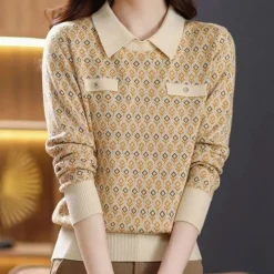 Truien & Vesten Dames*Ivanka - Vrouwelijke gebreide zomerse trui voor dames Abrikoos