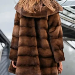 Jassen Dames*Jacinta - Modieus damesjack met capuchon Bruin