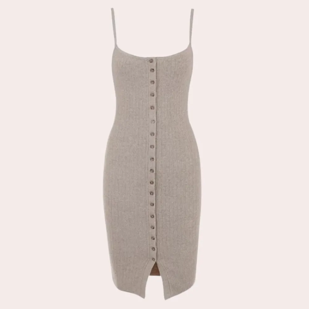 Jurken & Jumpsuits Dames*Jade - Luchtige gebreide damesjurk met knopen voor de zomer