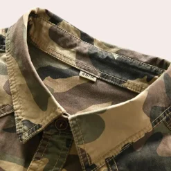 Shirts Heren*Jakub - Stijlvol en comfortabel camouflageoverhemd voor heren, perfect voor de lente en zomer.