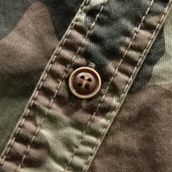 Shirts Heren*Jakub - Stijlvol en comfortabel camouflageoverhemd voor heren, perfect voor de lente en zomer.