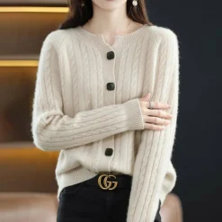 Truien & Vesten Dames*KATE - Luchtig wollen vest met knopen voor dames - Perfect voor de lente en zomer