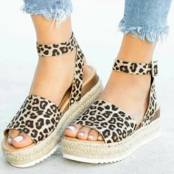 Damesschoenen*KATOKA - Stijlvolle zomersandalen voor vrouwen