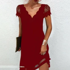 Jurken & Jumpsuits Dames*KHLOE - Elegante en stijlvolle zomerjurk