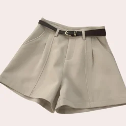 Broeken & Rokken Dames*Klaras - Stijlvolle zomershort voor dames met wijde pijpen