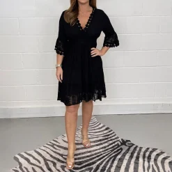 Jurken & Jumpsuits Dames*KYVELI - Stijlvolle kanten zomerjurk