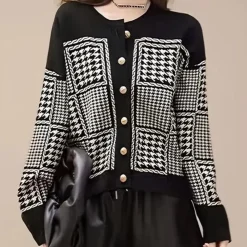 Truien & Vesten Dames*LAVINA - Stijlvolle Zomerse Trui voor Dames Zwart