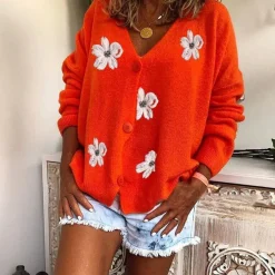 Truien & Vesten Dames*LAYLA - Zomers gebloemd vest met V-hals