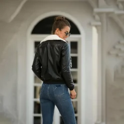 Jassen Dames*LILLIE - Stijlvolle zomerjas voor vrouwen Zwart