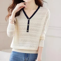 Truien & Vesten Dames*Lioren - Elegante dames zomertrui met diepe V-hals