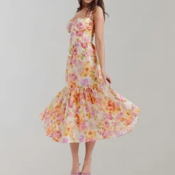 Jurken & Jumpsuits Dames*Lucca - Zomerse gebloemde en uitlopende midi-jurk Roze