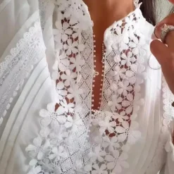 Blazers & Blouses Dames*Marga - Zomerse Romantische Blouse met Elegant Bloemen Kant Wit