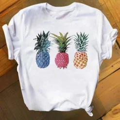 Topjes & Shirts Dames*Marisol – Levendige Ananasprint Zomershirt voor Dames