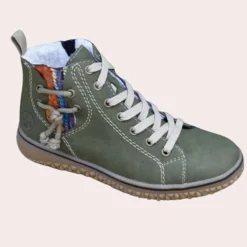 Damesschoenen*Moderne dameslaarzen voor de zomer