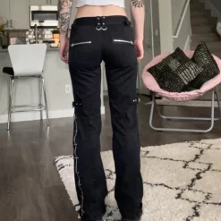 Broeken & Rokken Dames*Nikita - Trendy Zomerse Cargo Broek voor Dames Zwart