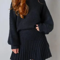 Sets Dames*Norra - Elegante Suède 2-Piece Set voor Vrouwen - Zomerse Stijl