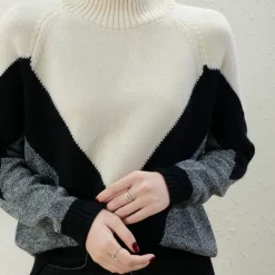 Truien & Vesten Dames*Philomela - Comfortabele trui voor dames Wit