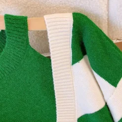 Truien & Vesten Dames*Portia - Stijlvolle Koude Schouder Zomertop voor Dames