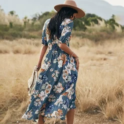 Jurken & Jumpsuits Dames*RAINA - Bloemen zomerjurk voor zonnige dagen
