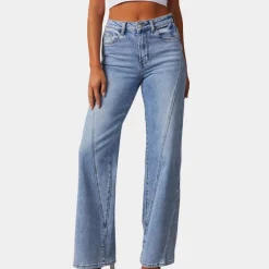 Broeken & Rokken Dames*Stijlvolle flared jeans voor dames - Perfect voor de zomer Denim