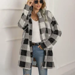 Truien & Vesten Dames*VIALI - Comfortabele geruite zomerjas