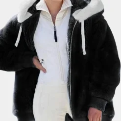 Jassen Dames*Warme damesjas met capuchon